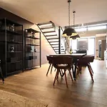 180 M2!